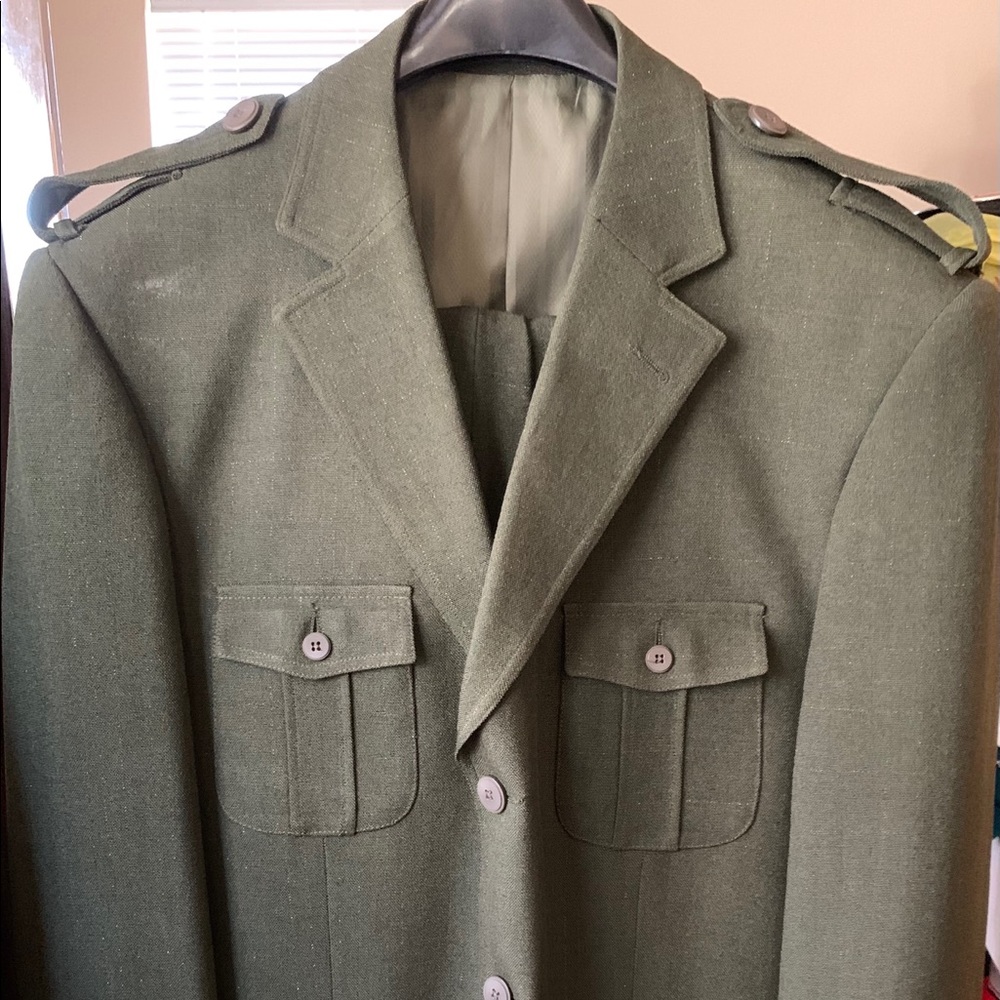 Suit